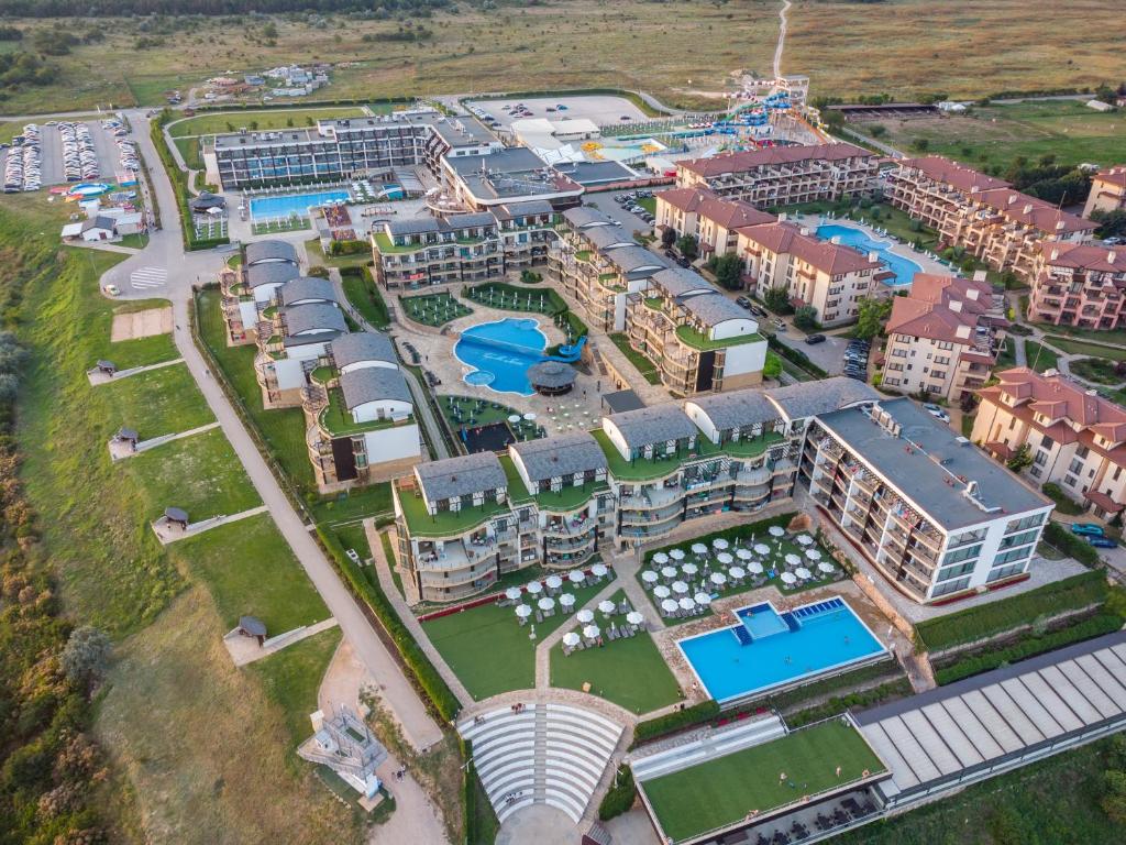 a aerial view of Topola Skies Resort